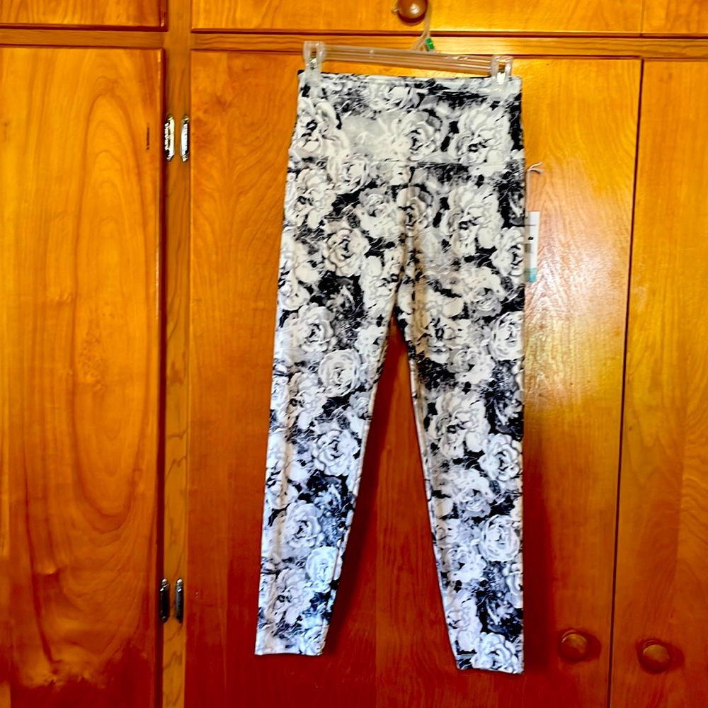 Flower workout leggings